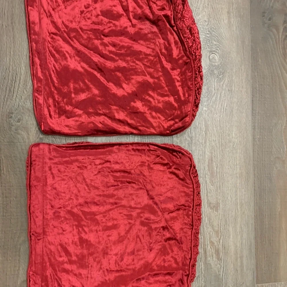 Red Throw Pillows